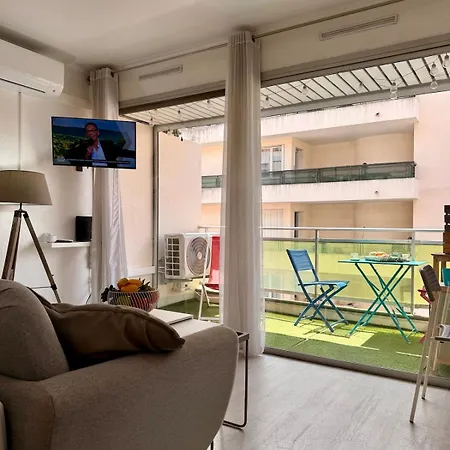 Lejlighed Le Fregate By Apirent #terrace #airconditioning #wi-fi *